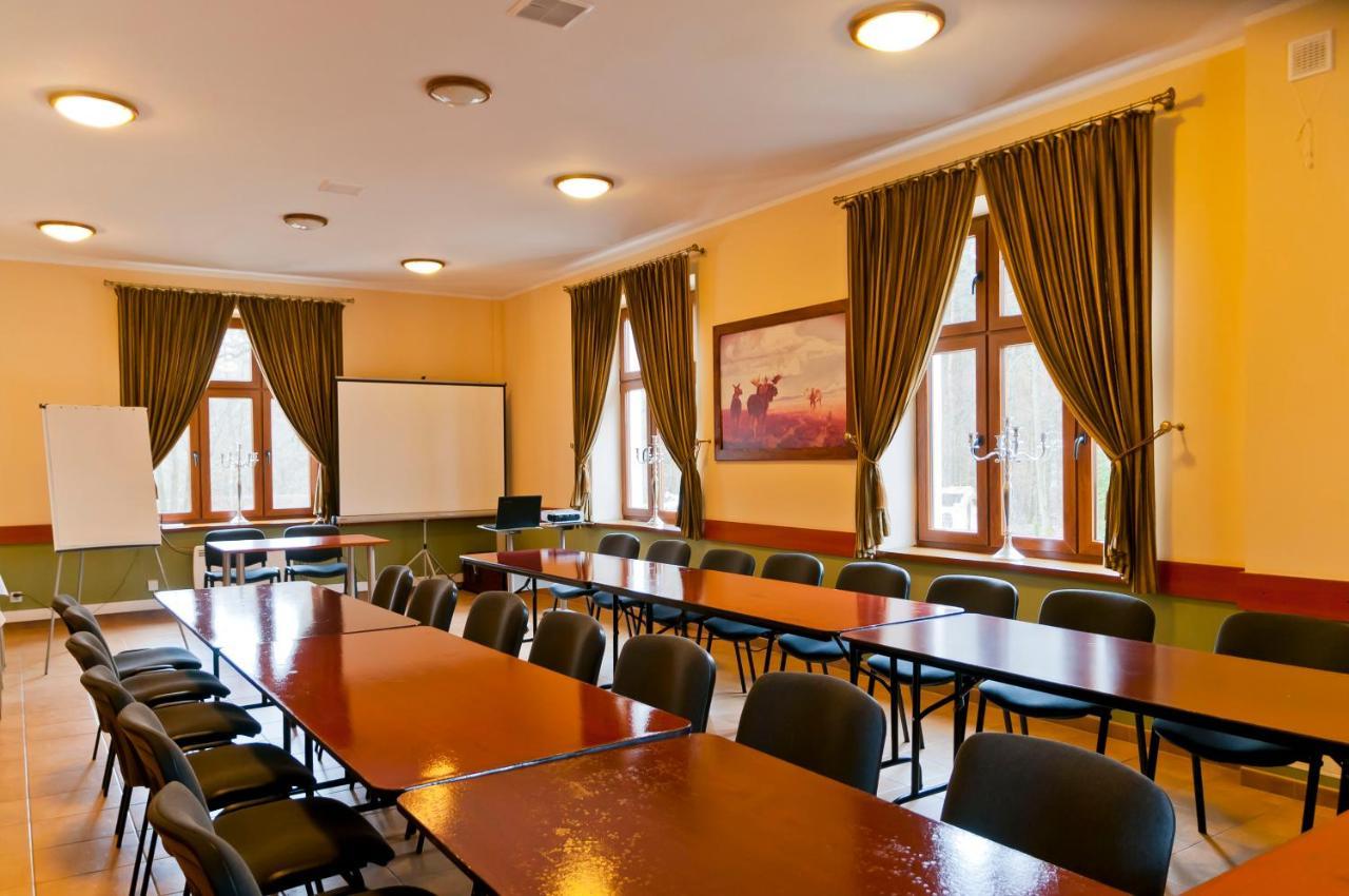 Palacyk Lakomin Hotell Lubiszyn Exteriör bild