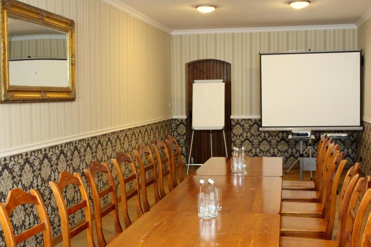 Palacyk Lakomin Hotell Lubiszyn Exteriör bild